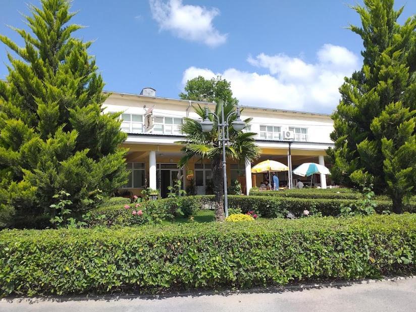 Sheki Avtovagzal Motel エクステリア 写真